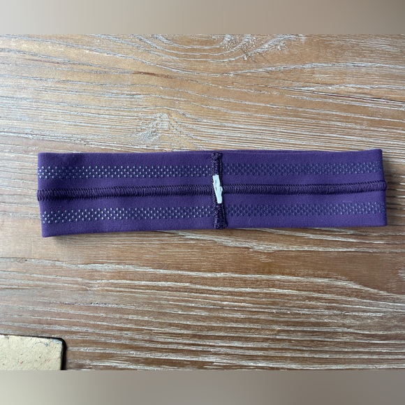 Lululemon headband EUC - Picture 4 of 4